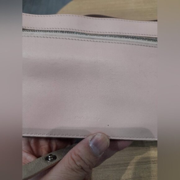 Celine - LARGE STRAP WALLET IN GRAINED CALFSKIN in Light Taupe - Picture 10 of 16